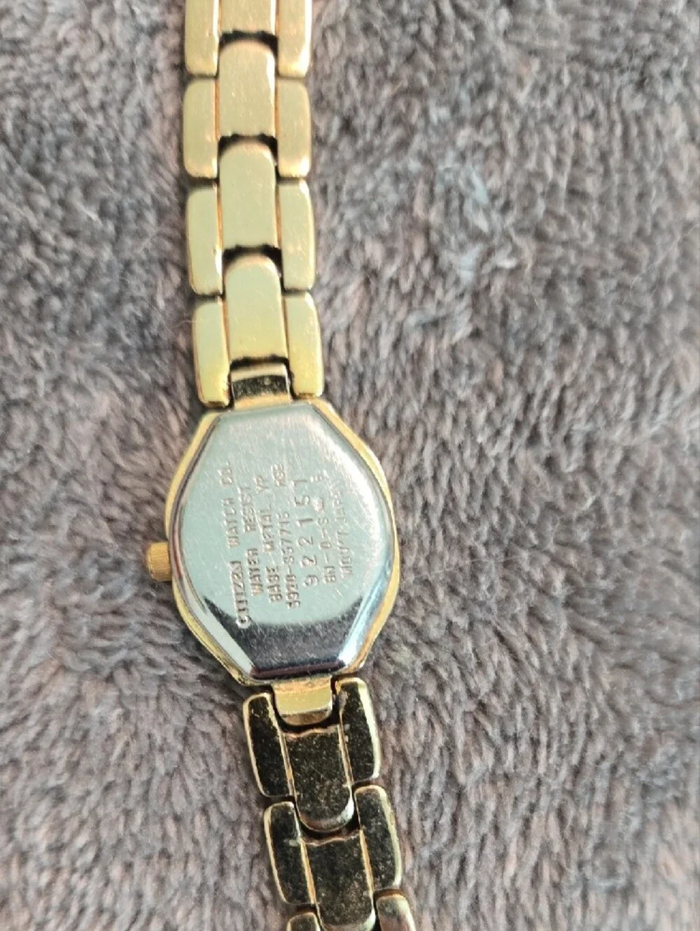 Citizen Women's Gold Tone Bracelet Quartz Watch with White Dial